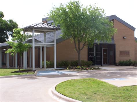 Dallas recreation center - Exline Recreation Center is located at 2525 Pine St in Dallas, Texas 75215. Exline Recreation Center can be contacted via phone at (214) 670-8121 for pricing, hours and directions.